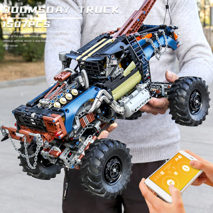 Mould King 18006 RC Rebel Tow Truck - Image 6