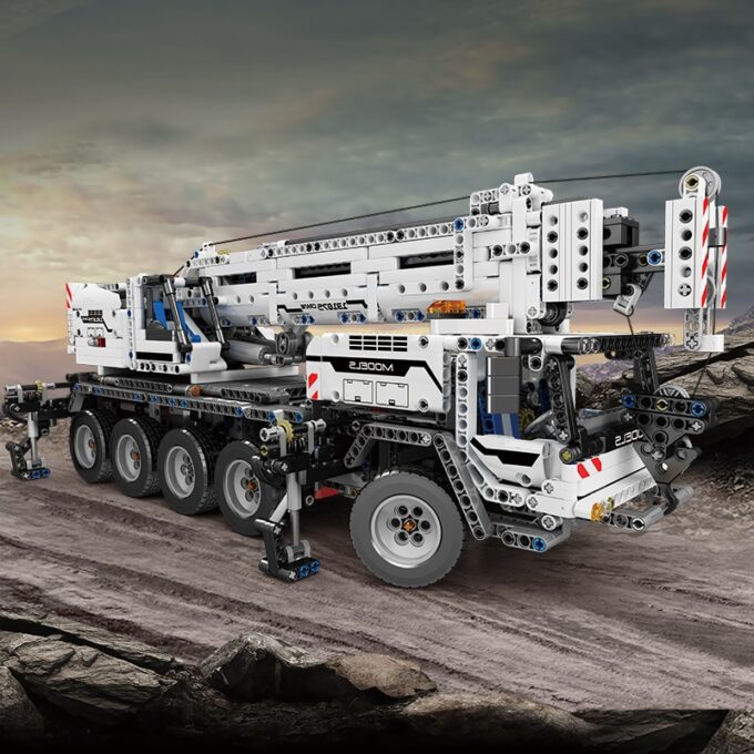 Mould King 17034 Crane Mk II Truck Model - Image 5