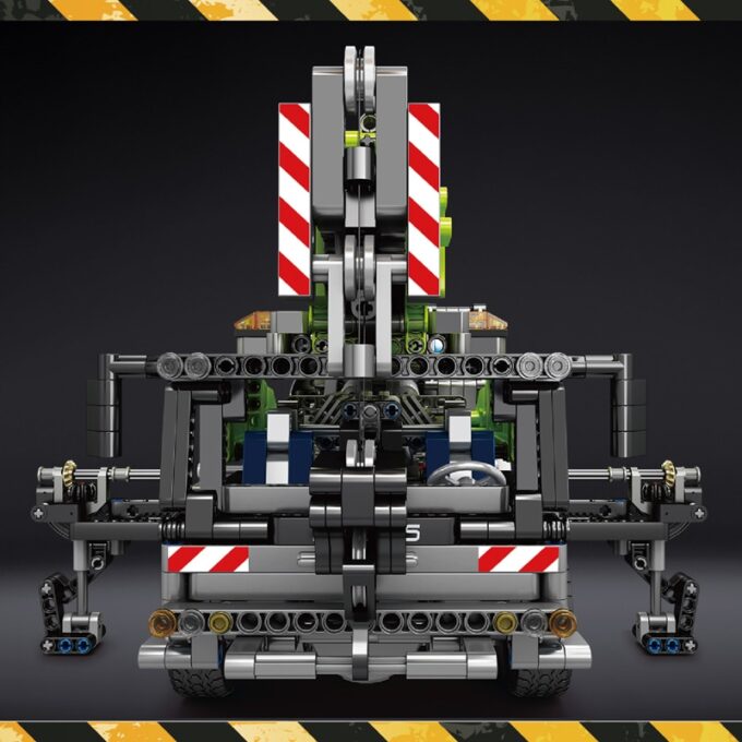 Mould King 17035 High-Tech Crane Mk II Truck Model - Image 4