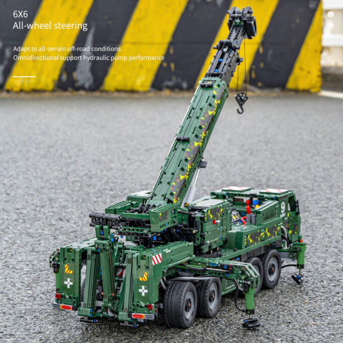 Mould King 20009 Armored Recovery Crane - Image 4